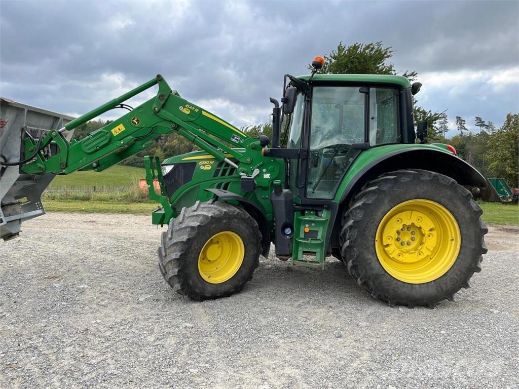 John Deere 6130M الجرارات