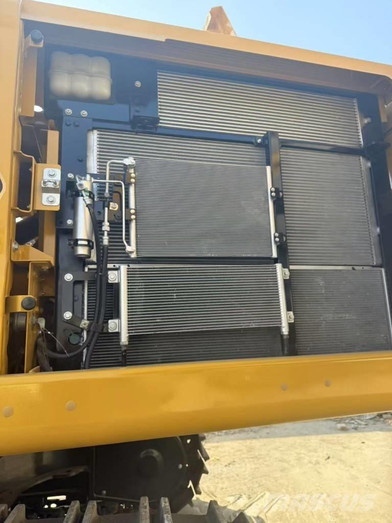 CAT 336GC حفارات زحافة