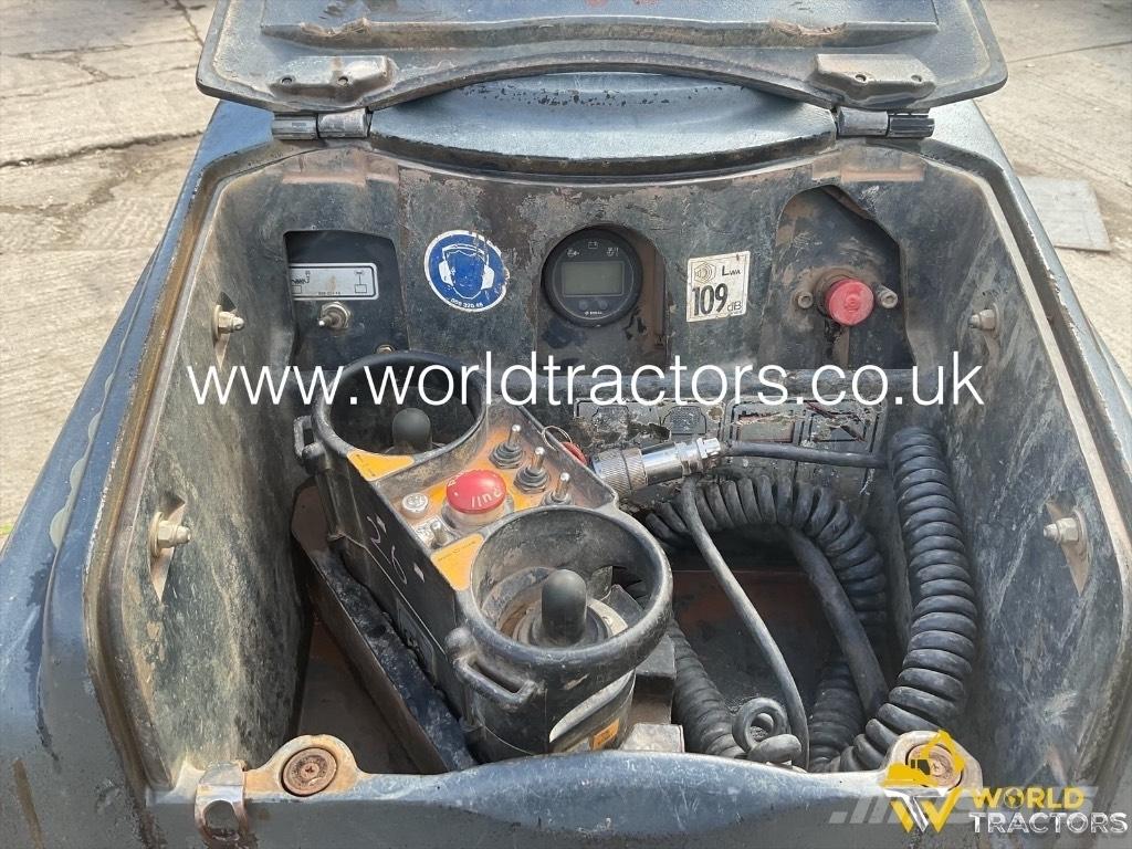 Bomag BMP 8500 دكاكات أفقية