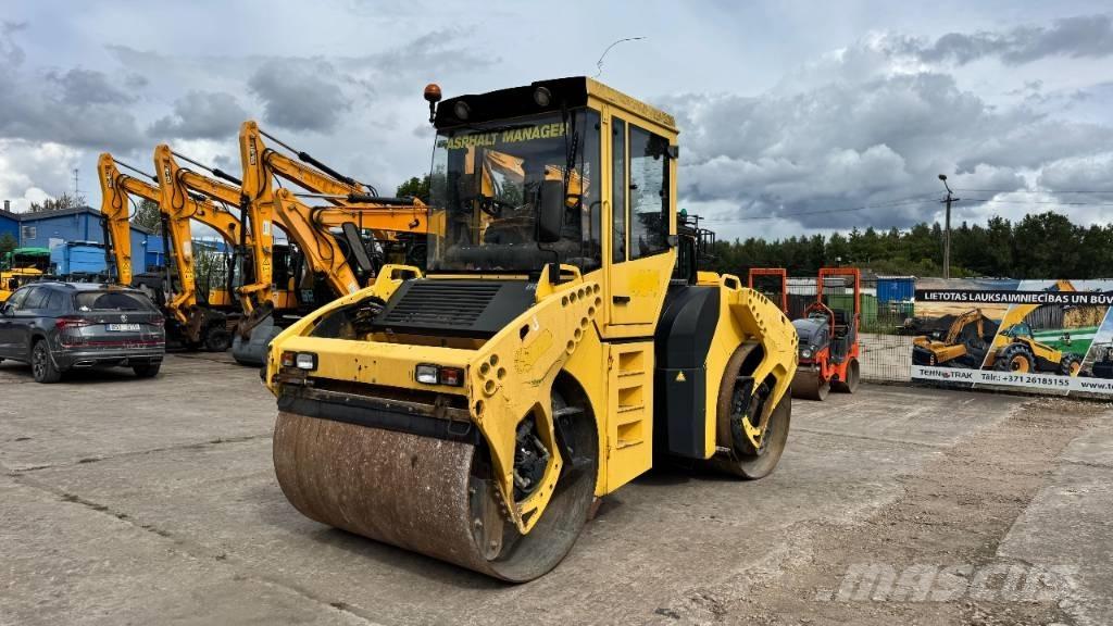 Bomag BW 154 AD-4 مداحل ثنائية الاسطوانة