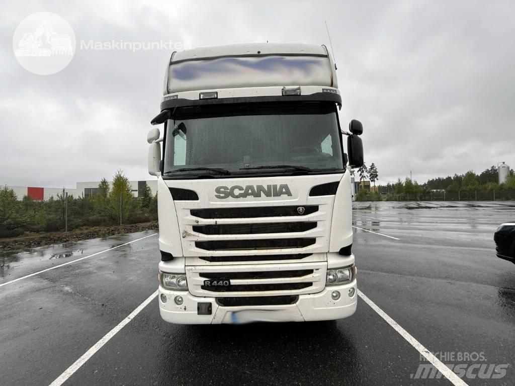 Scania R 440 LA وحدات الجر