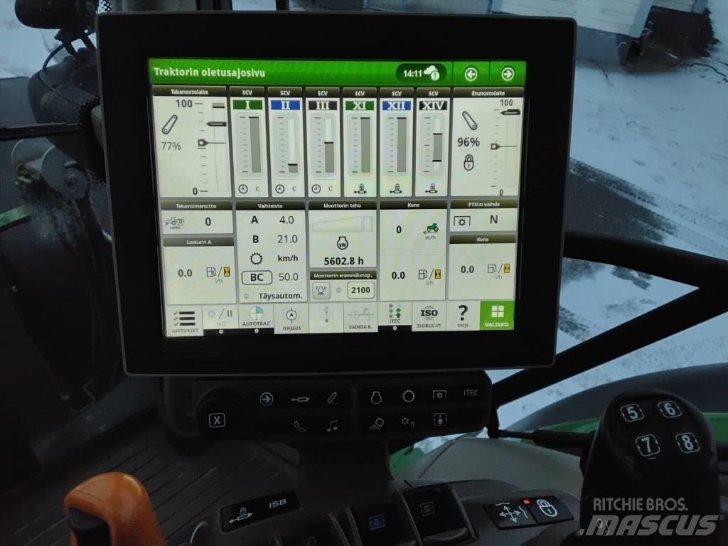 John Deere 6155 R الجرارات