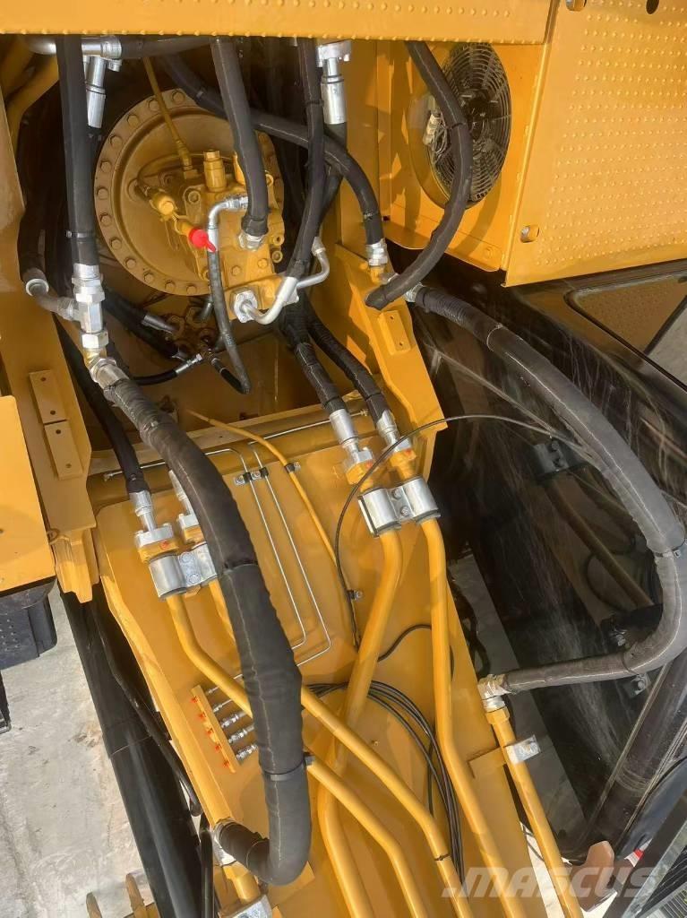 CAT 336 D حفارات زحافة