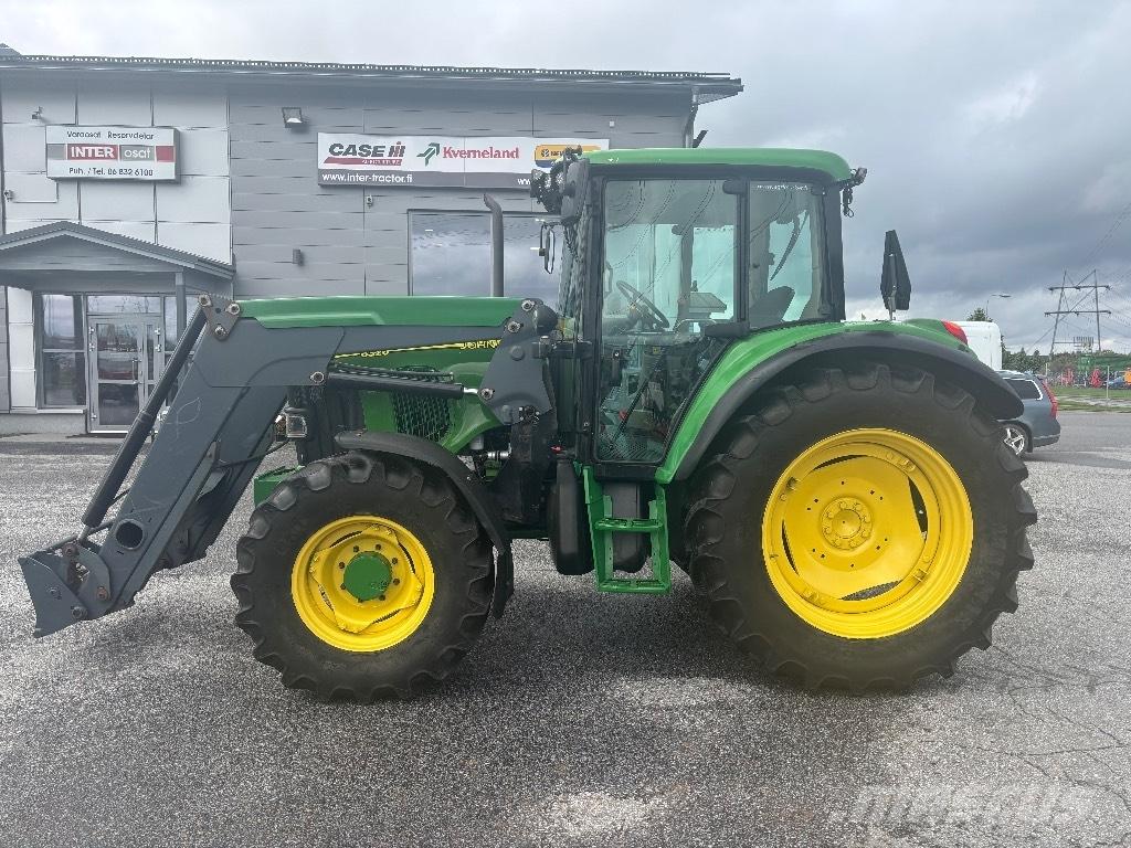 John Deere 6320 SE الجرارات