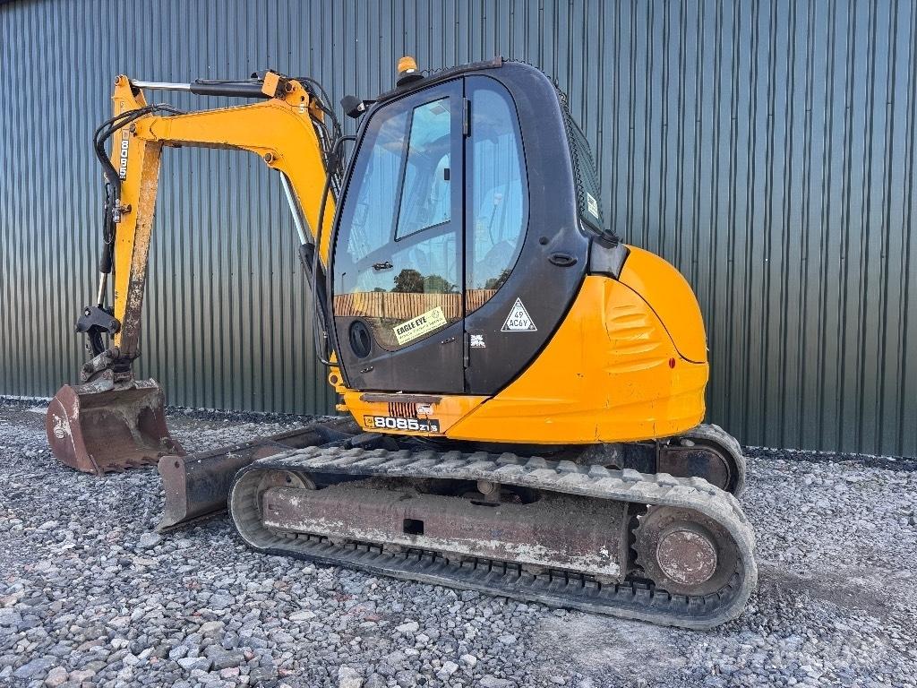 JCB 8085 ZTS حفارات وسط 7 طن - 12 طن