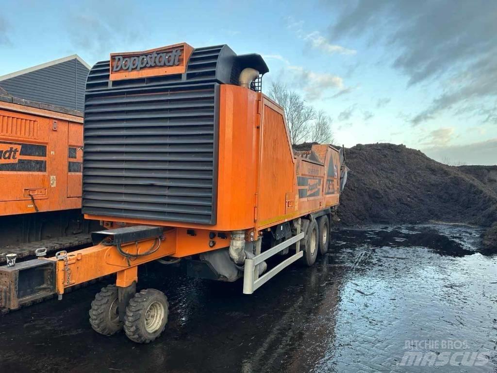 Doppstadt AK 560 آلات تمزيق المخلفات