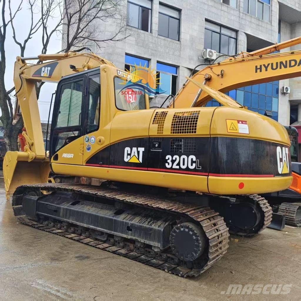CAT 320 C L حفارات زحافة