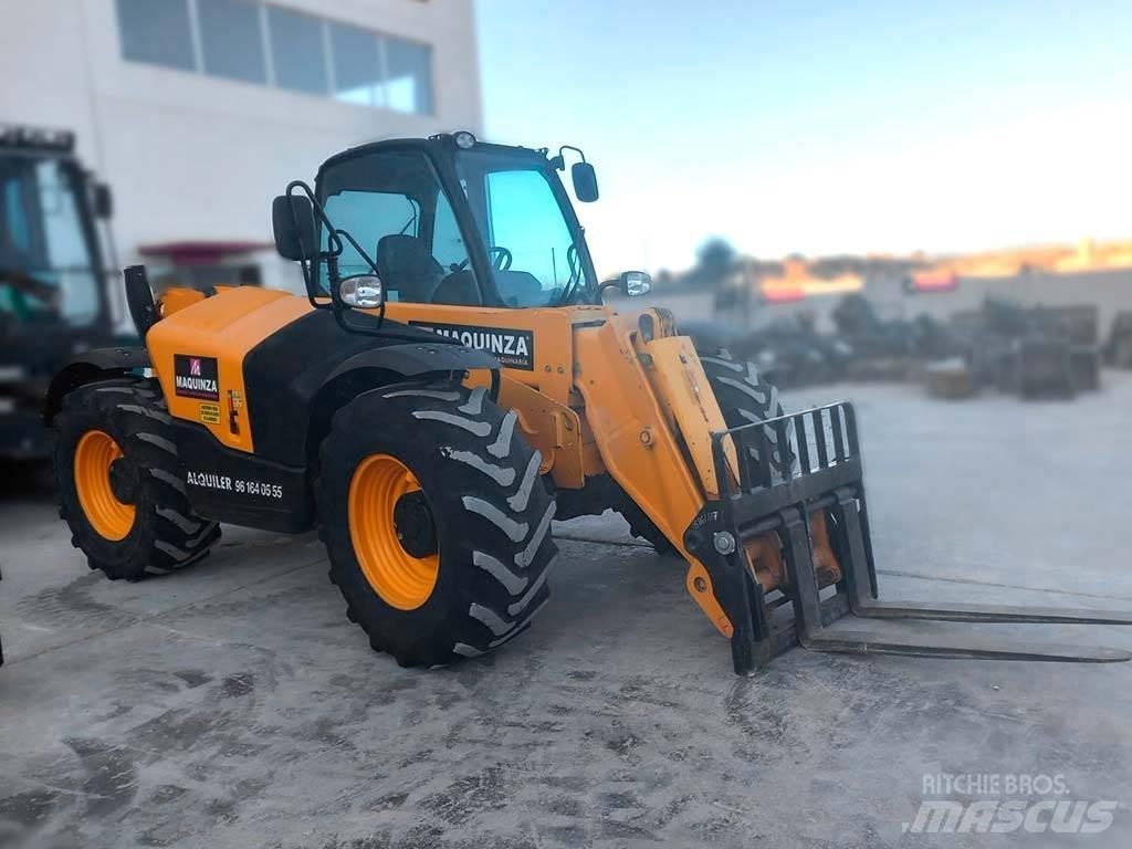 JCB 531-70 معدات مناولة لأغراض الزراعة