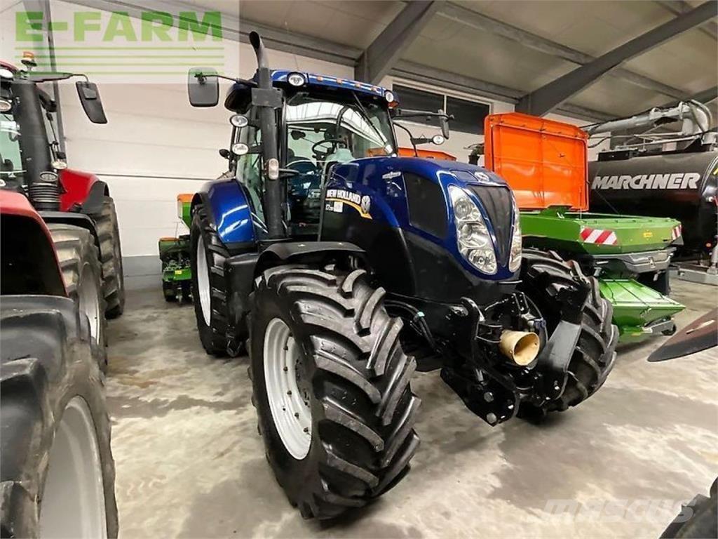 New Holland t7.210 الجرارات