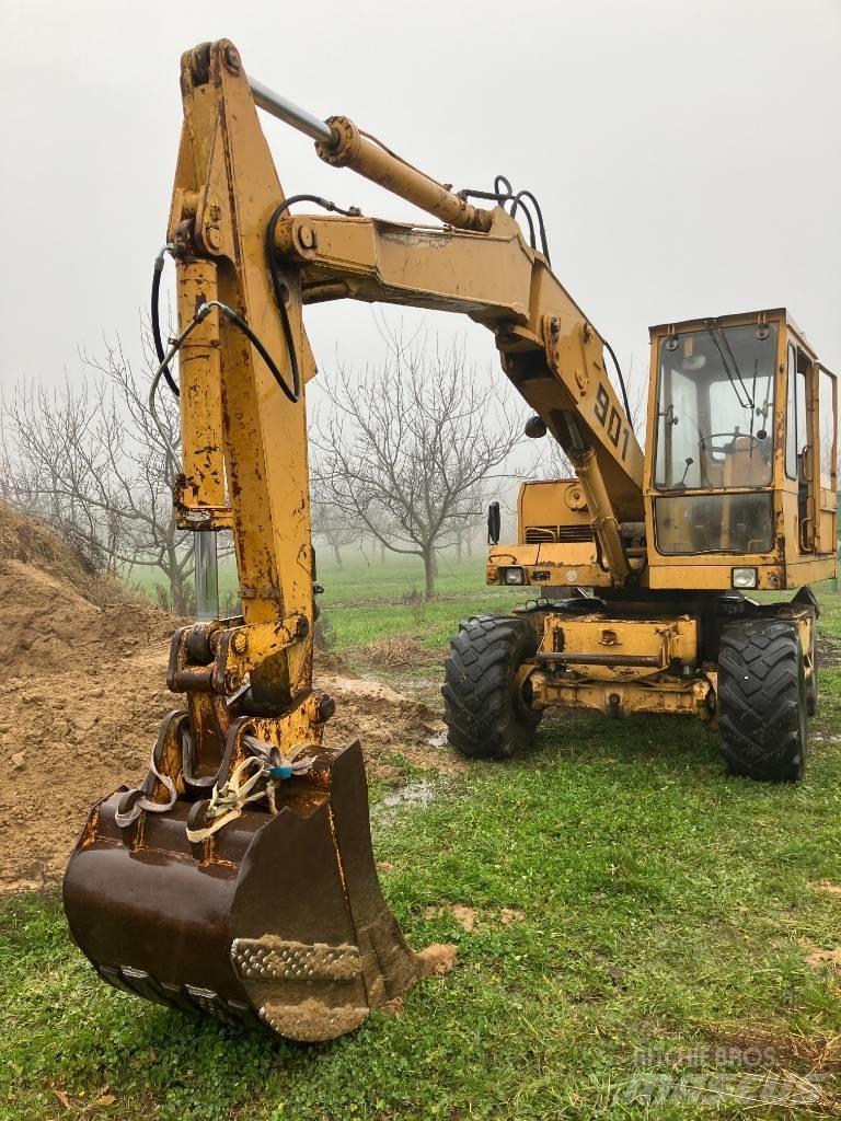 Liebherr A 901 C حفارات بعجل