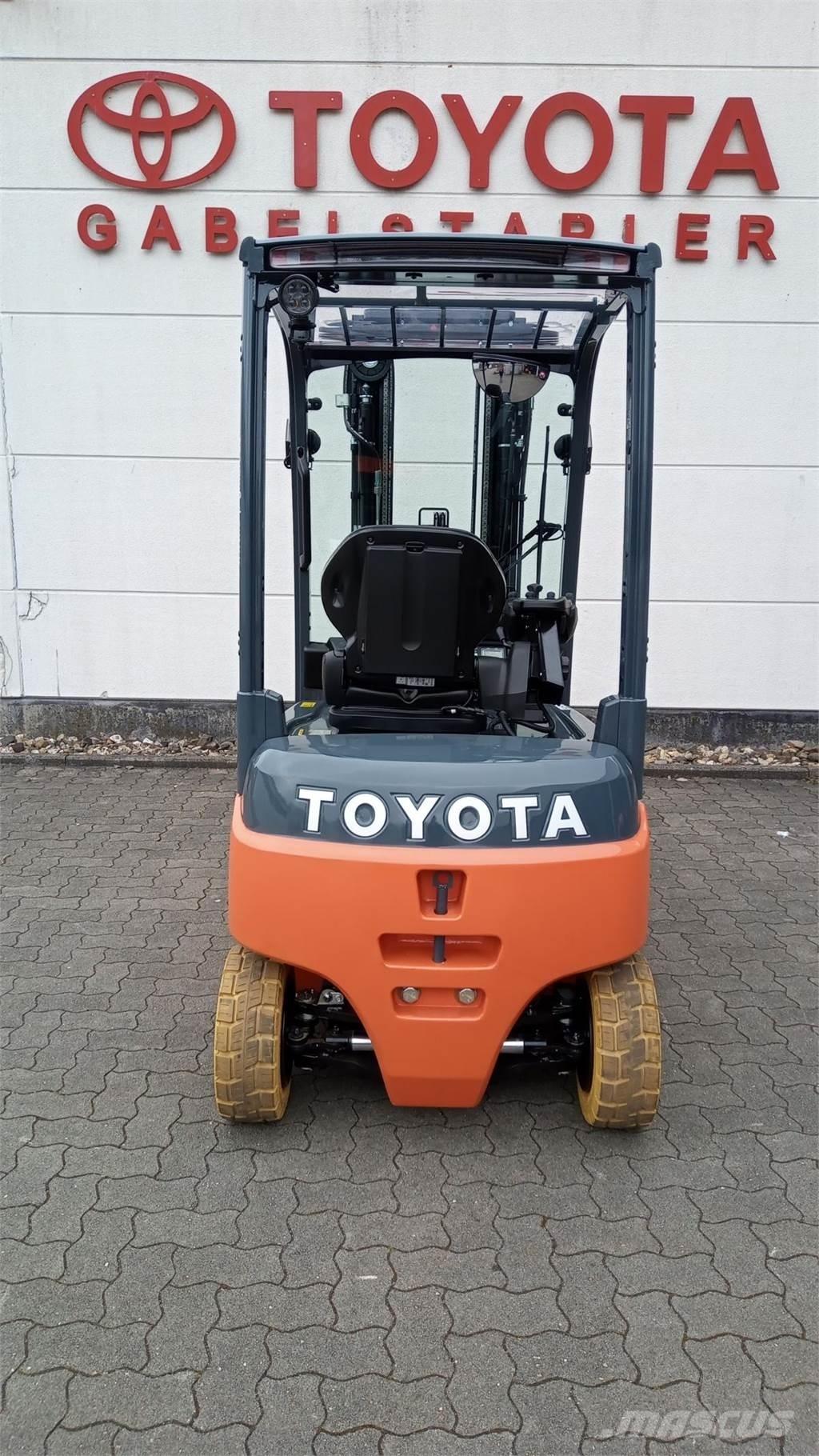 Toyota 8FBMK16T شاحنات ذات رافعات شوكية تعمل بالكهرباء