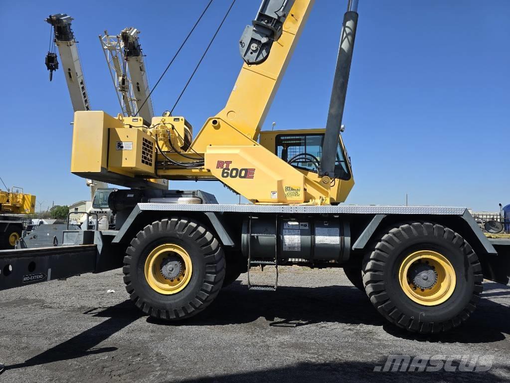 Grove RT 600 E رافعات الطرق الوعرة