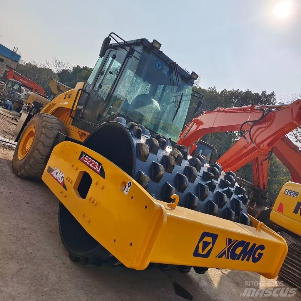 XCMG XS 223 J مداحل أحادية الأسطوانة