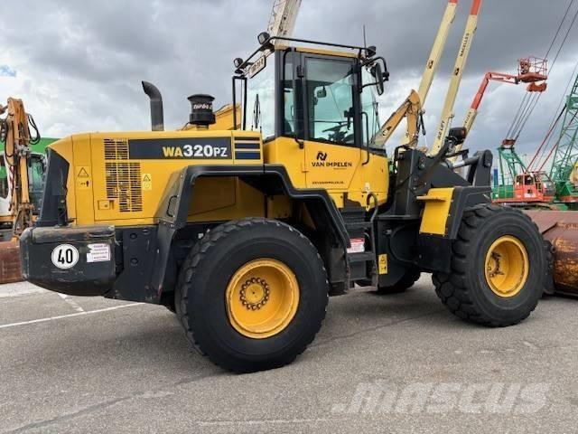 Komatsu WA 320 PZ-6 لوادر بعجل