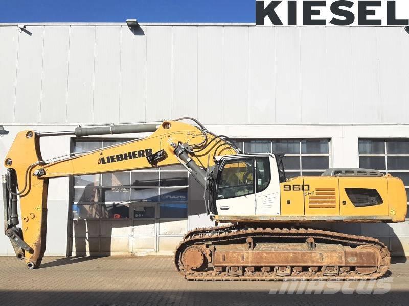 Liebherr R 960 SME حفارات زحافة