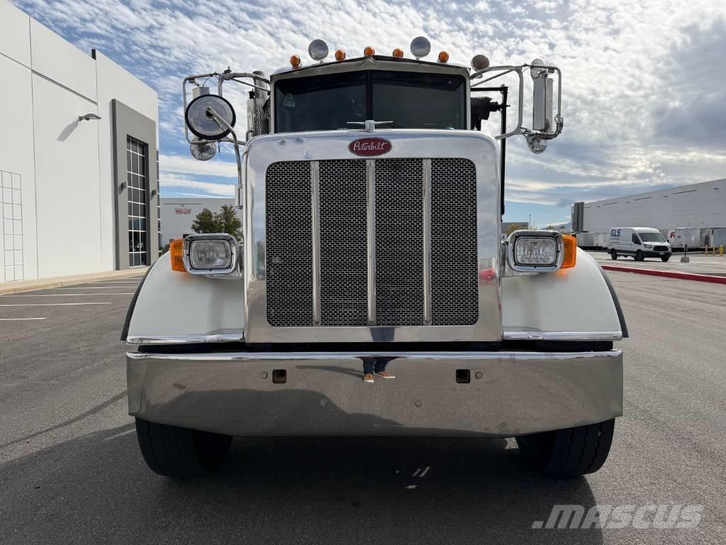 Peterbilt 365 شاحنات قابلة للفك