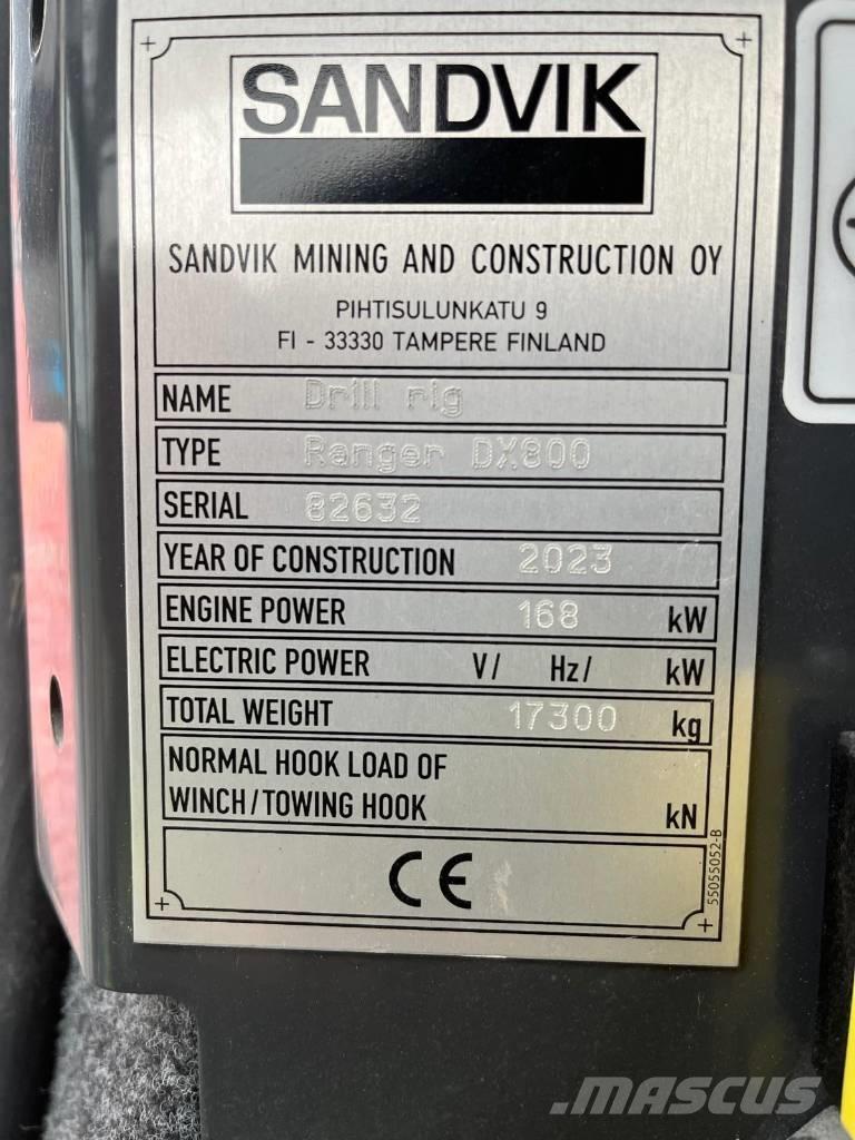 Sandvik DX800 معدات الثقب السطحي