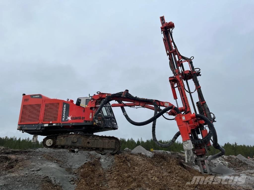 Sandvik DX800 معدات الثقب السطحي