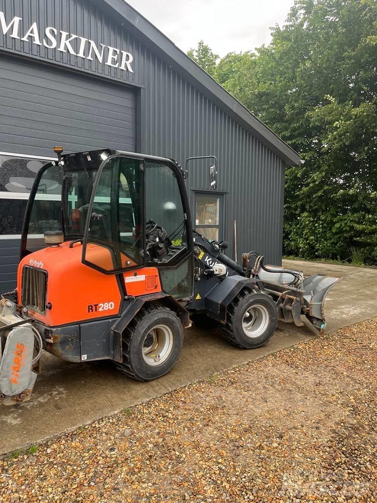 Kubota Rt 280 لوادر صغيرة