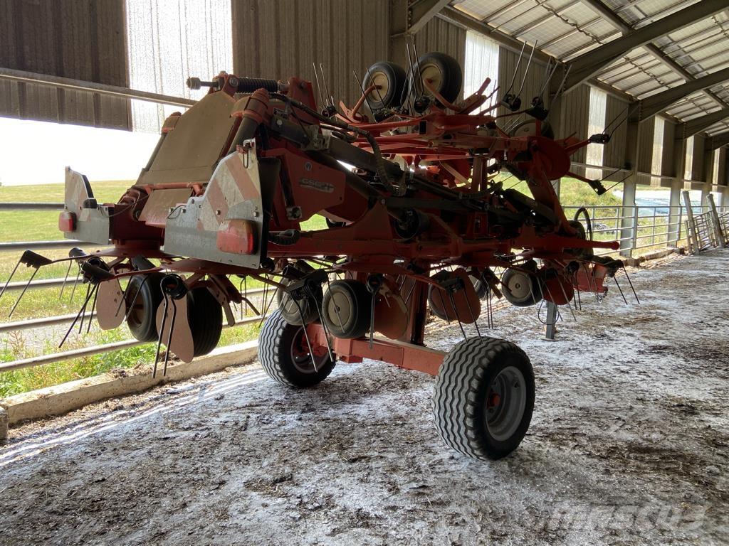 Kuhn GF 13012 T مكابس وميبسات التبن