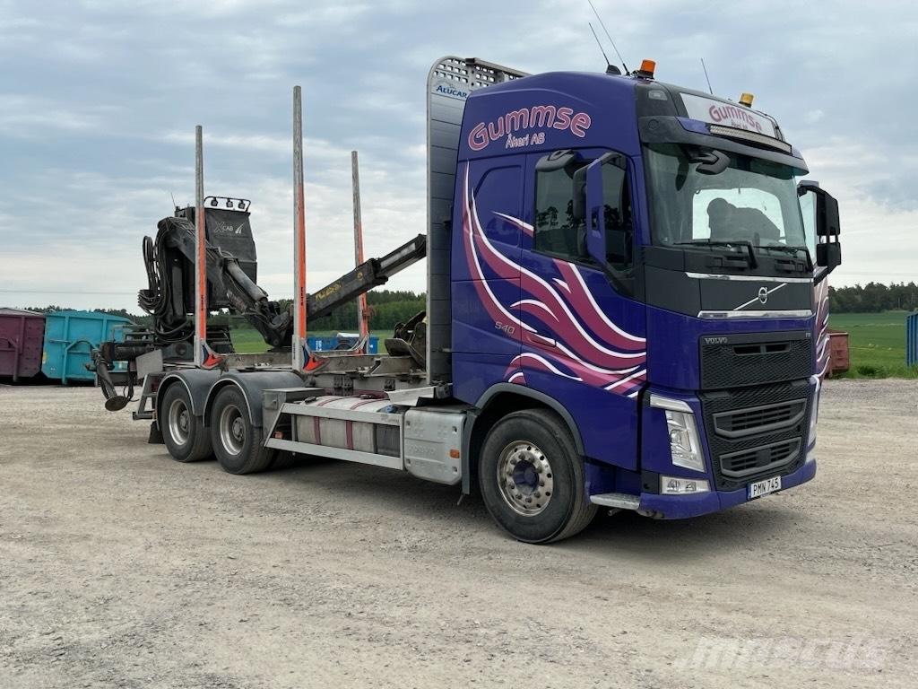 Volvo FH 550 شاحنات أشجار