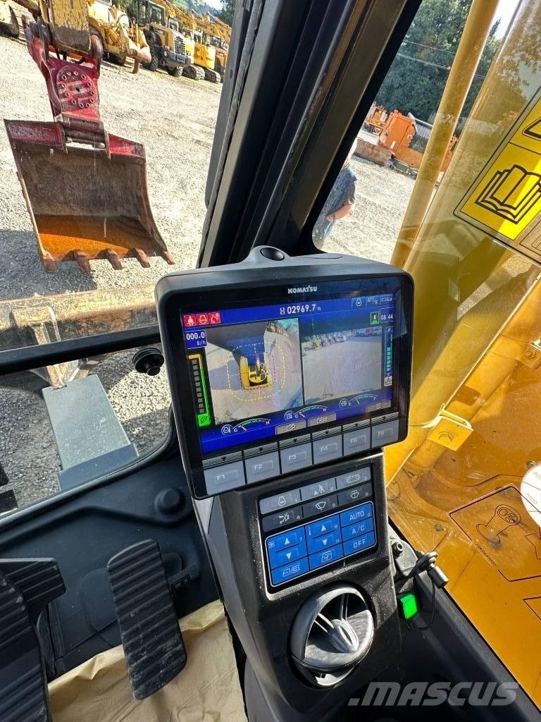 Komatsu PC 138 US-11 حفارات زحافة