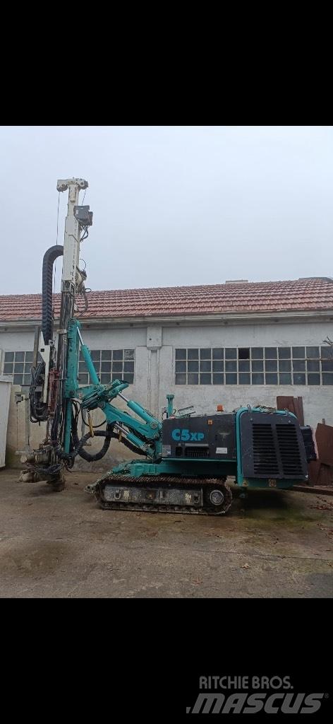 Casagrande C 5 xp. معدات حفر آبار المياه