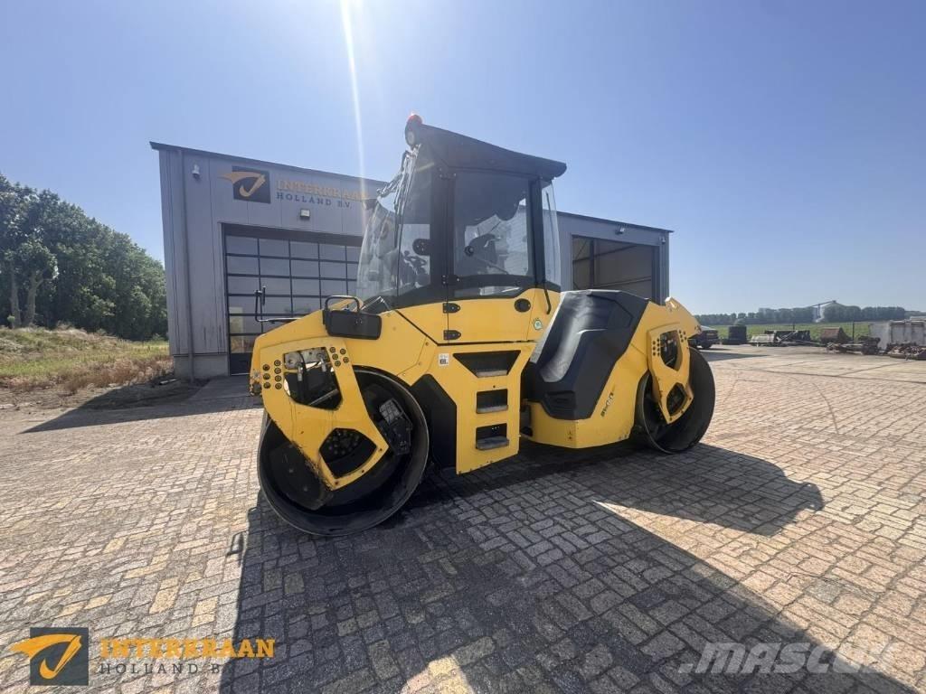 Bomag BW 161 ADO-5 مداحل ثنائية الاسطوانة