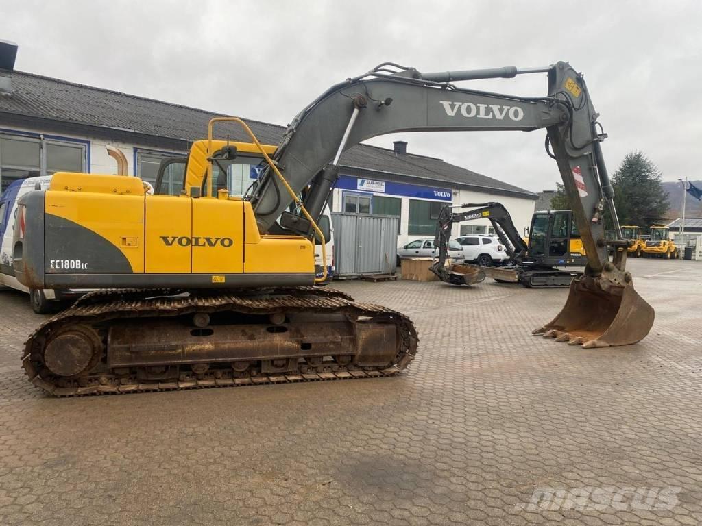 Volvo EC 180 B LC حفارات زحافة