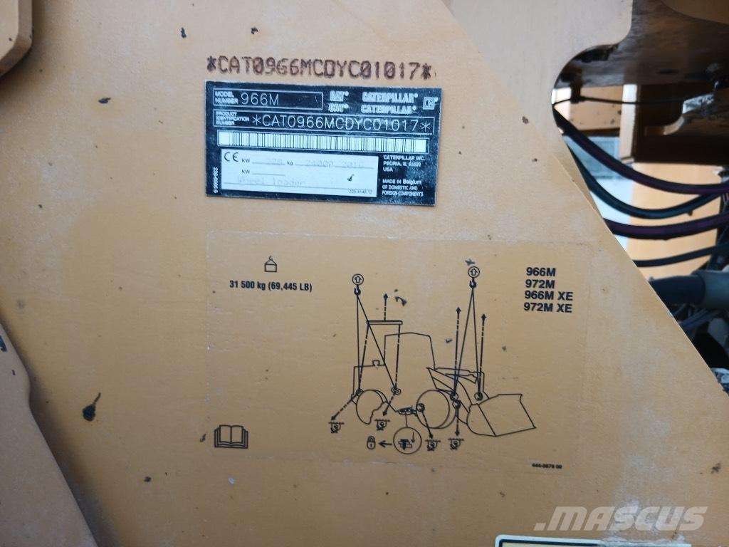 CAT 966 M لوادر بعجل