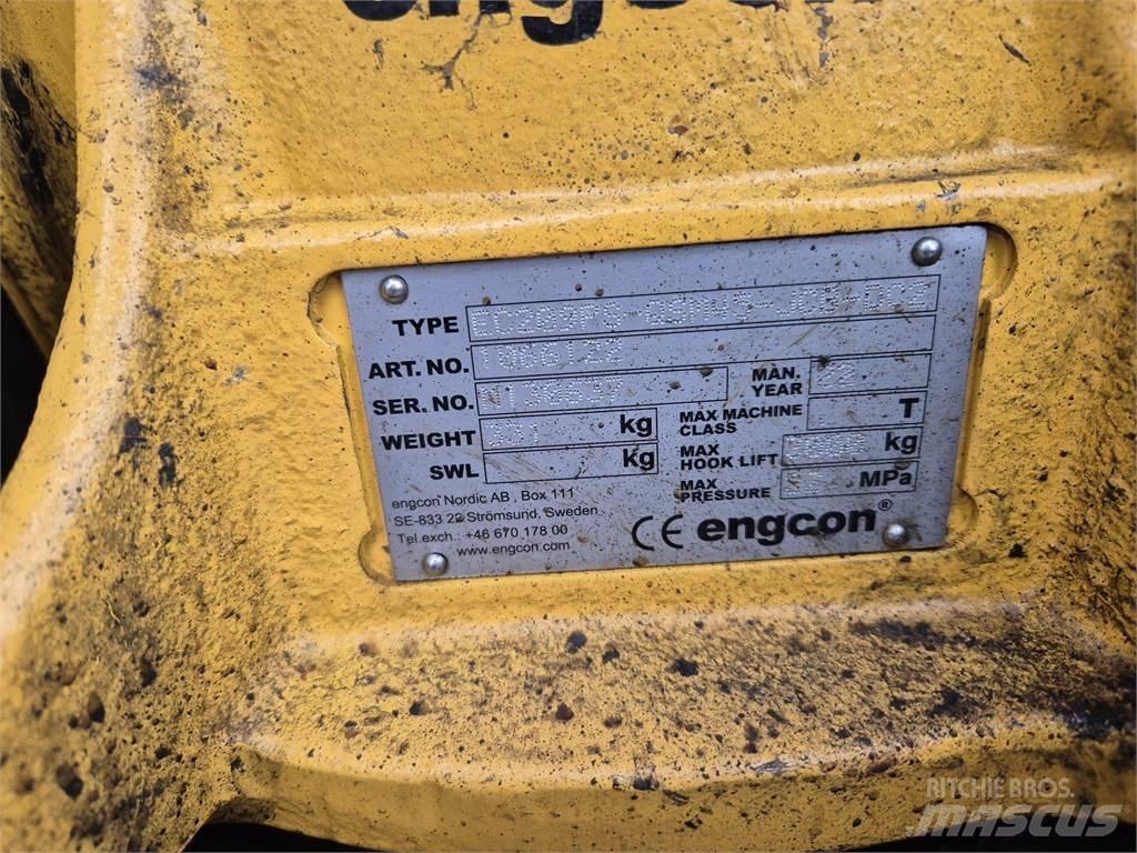 JCB Hydradig 110W حفارات بعجل