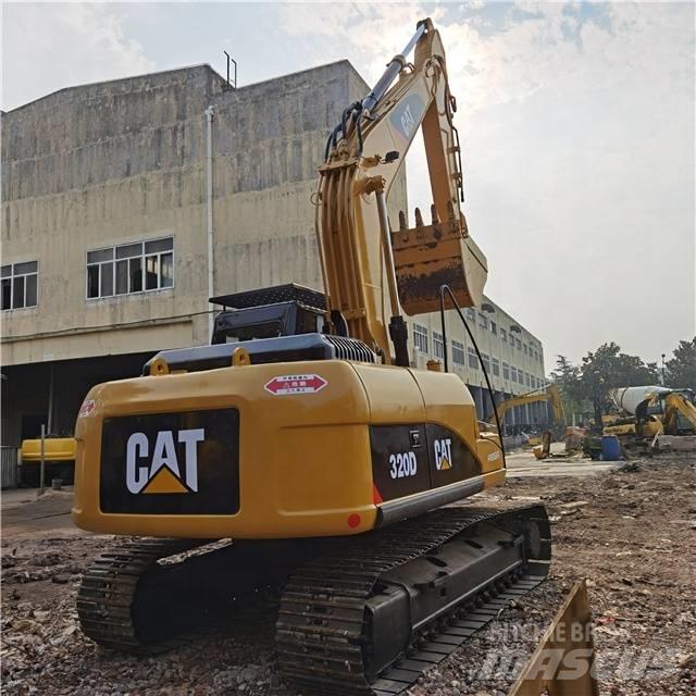 CAT 320D حفارات زحافة