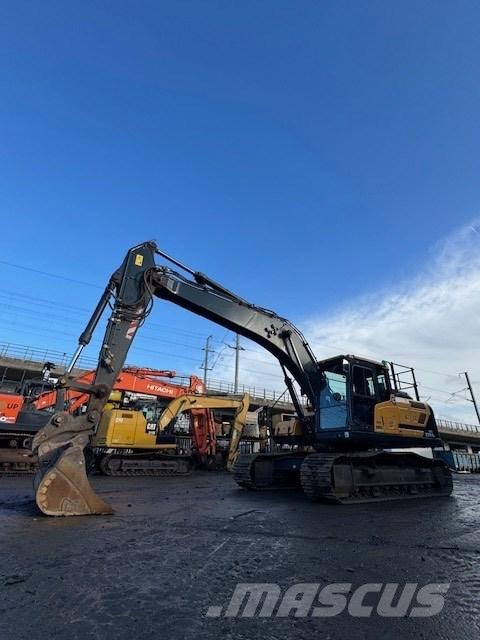 Hyundai HX 220 AL حفارات زحافة