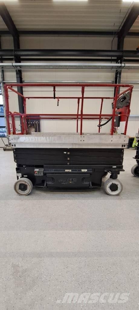 JLG 3246 ES رافعات مقصية الشكل