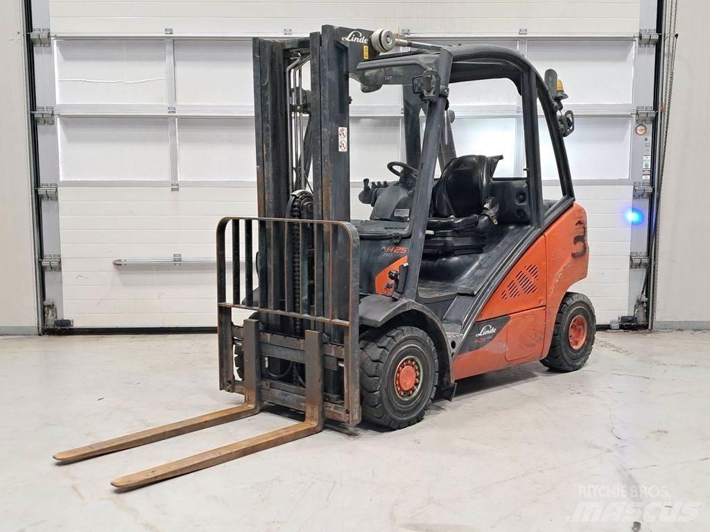 Linde H25D-02 شاحنات الديزل
