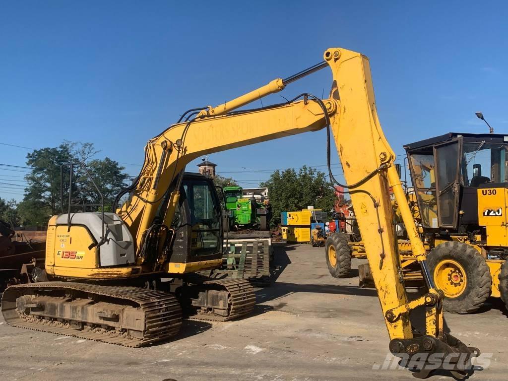 New Holland E 135 SR حفارات زحافة
