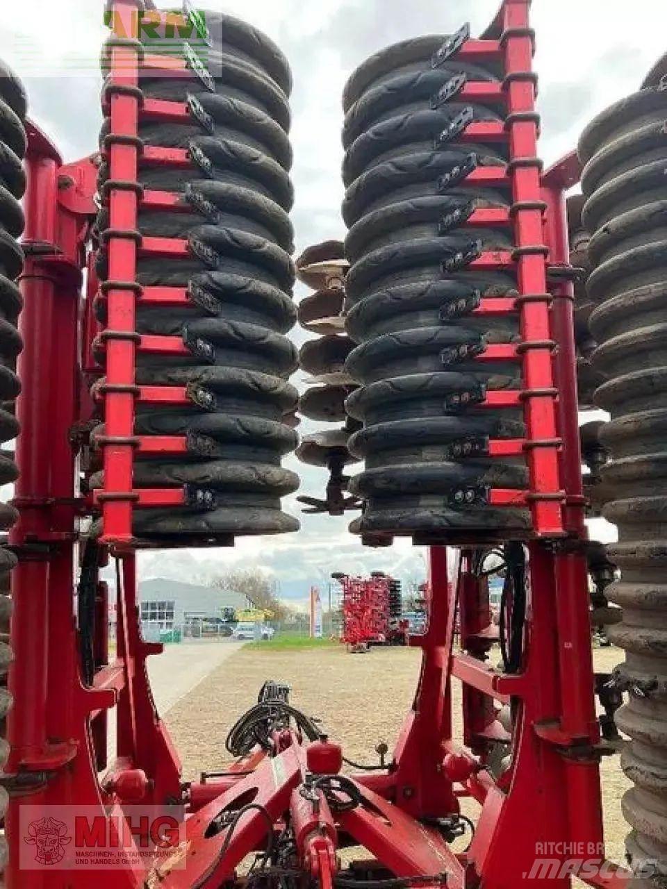 Horsch joker 10 rt زحافات ساحقة
