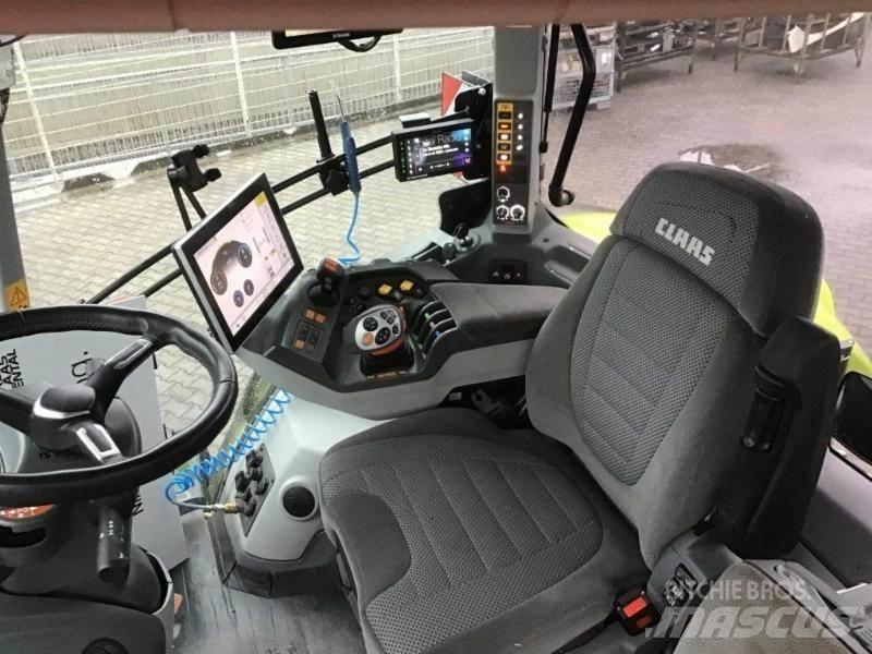 CLAAS AXION 930 الجرارات