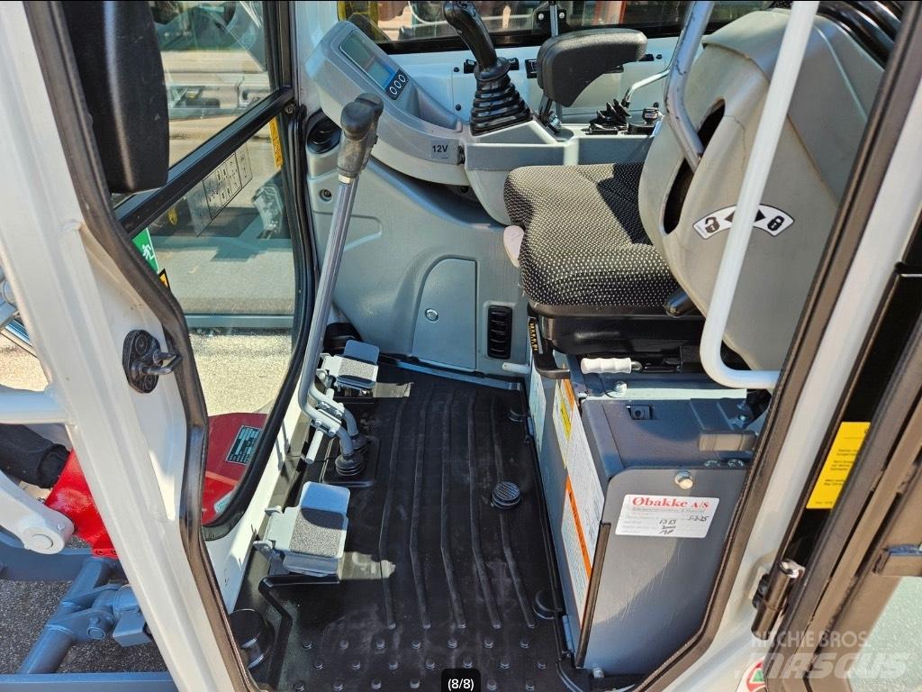 Takeuchi TB 216 حفارات صغيرة أقل من 7 طن (حفارات صغيرة)