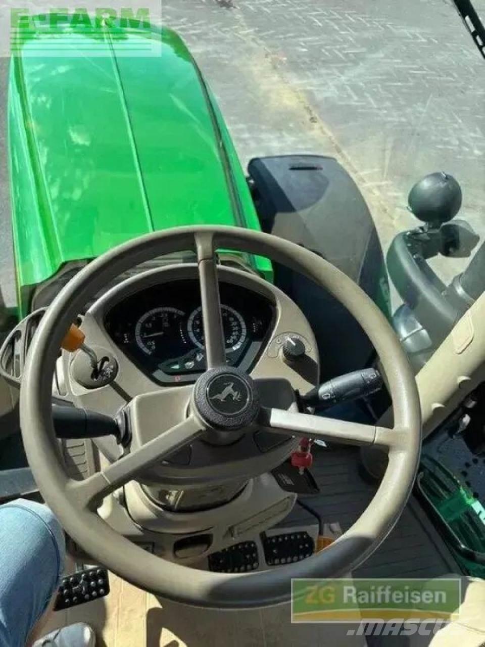 John Deere 6155 r الجرارات