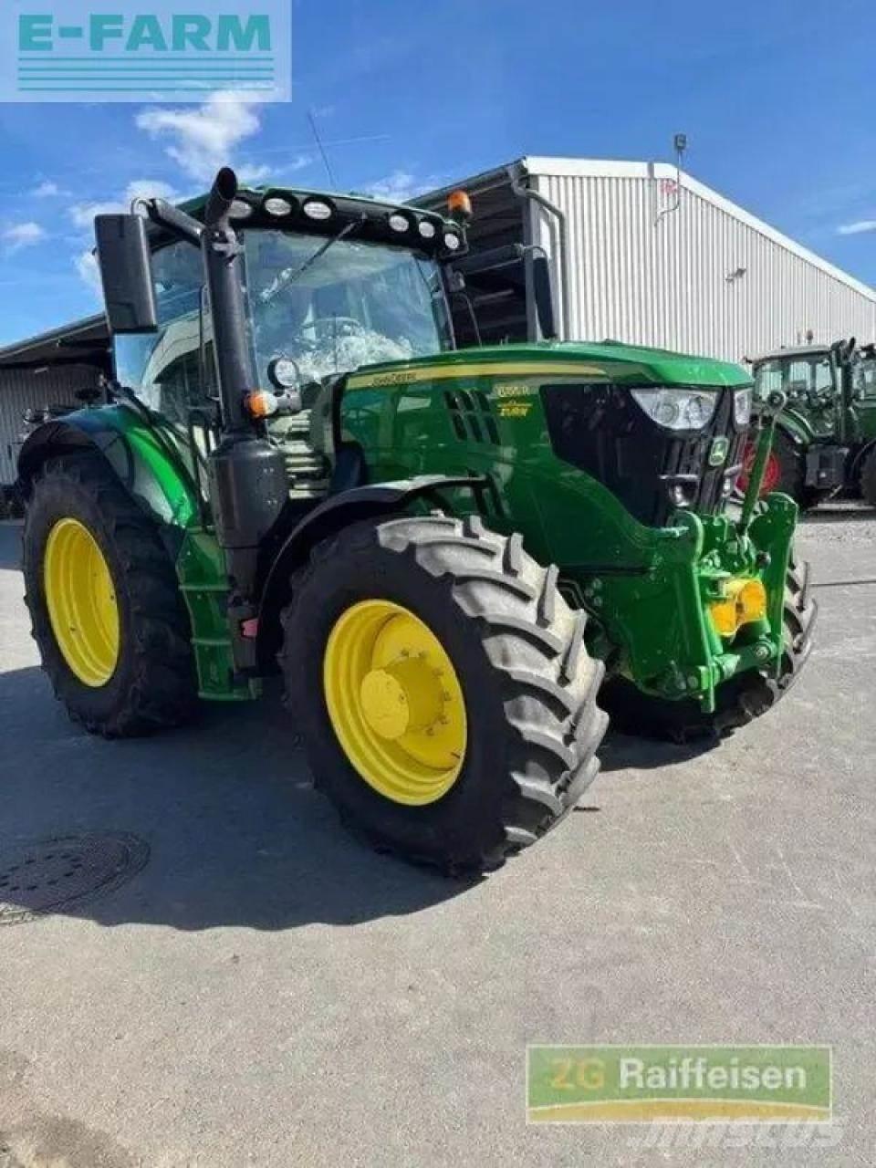 John Deere 6155 r الجرارات
