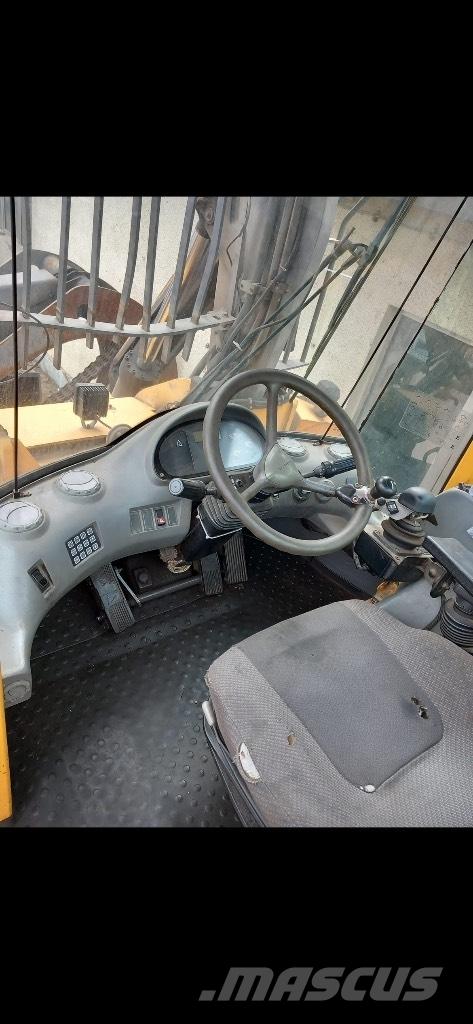 Volvo L 180 E لوادر بعجل