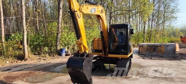 CAT 308E2 حفارات زحافة