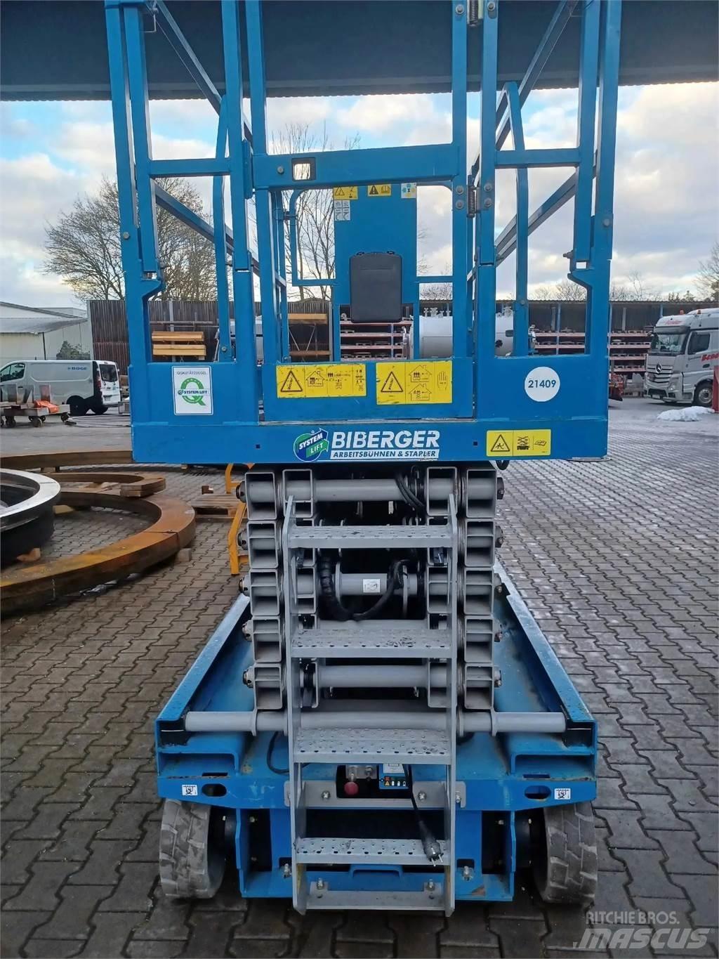 Genie GS 4047 رافعات مقصية الشكل