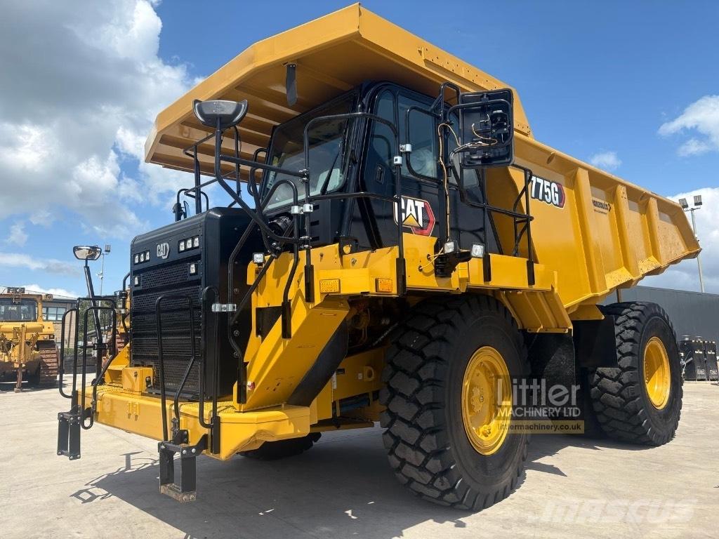 CAT 775 G شاحنات المخلفات الصلبة