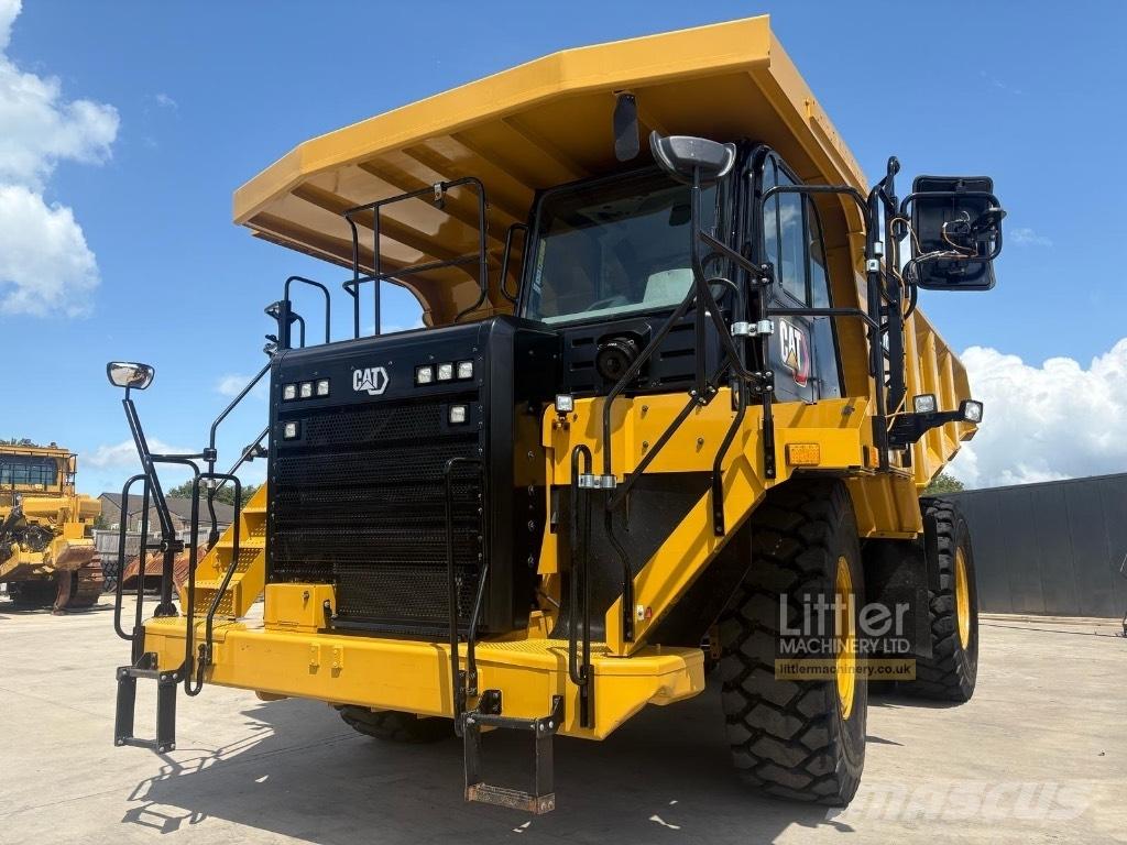 CAT 775 G شاحنات المخلفات الصلبة