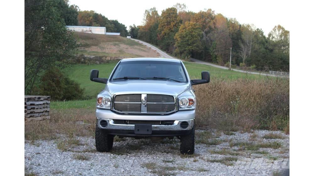 Dodge 2500 أخرى