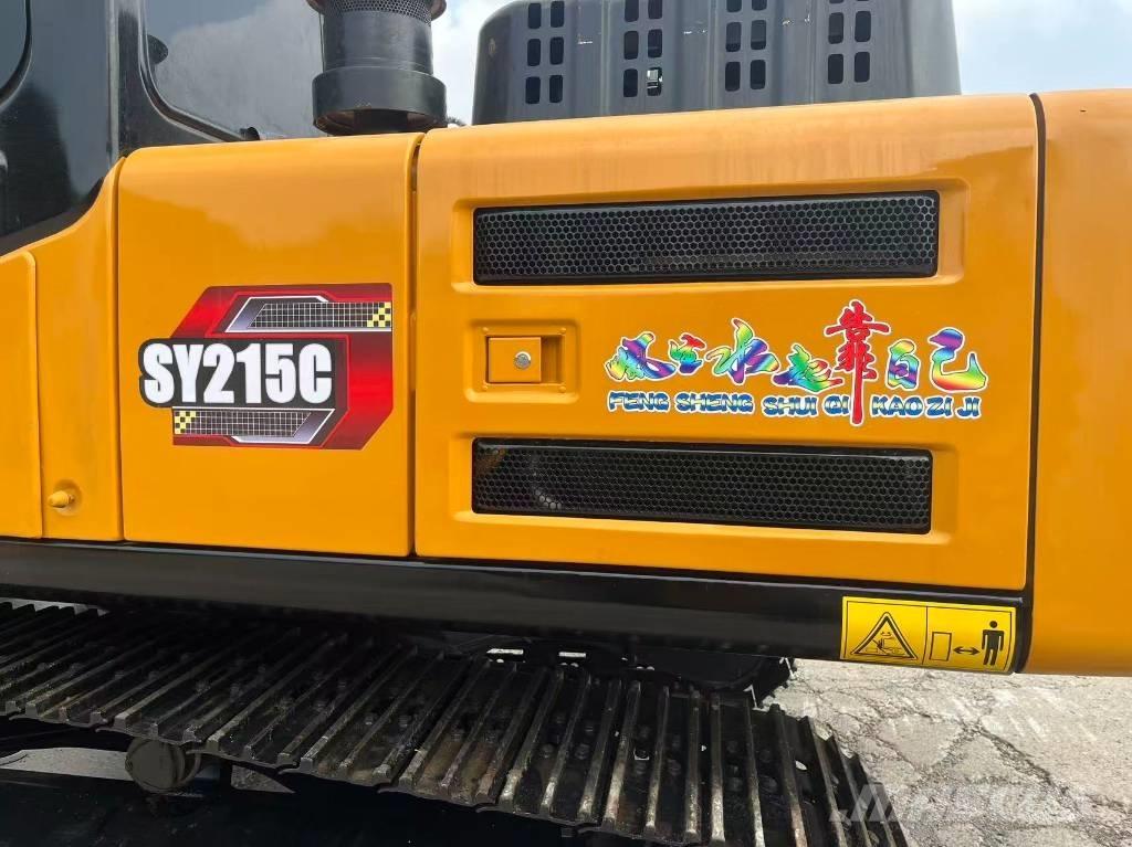 Sany SY 215 C حفارات زحافة