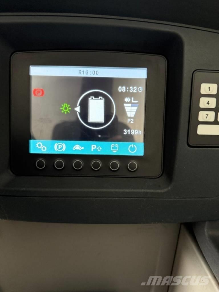  Reachtruck ETM214 شاحنات ذات رافعات شوكية تعمل بالكهرباء