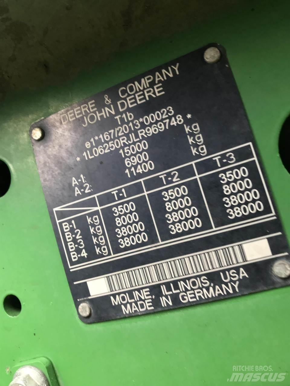 John Deere 6250R الجرارات